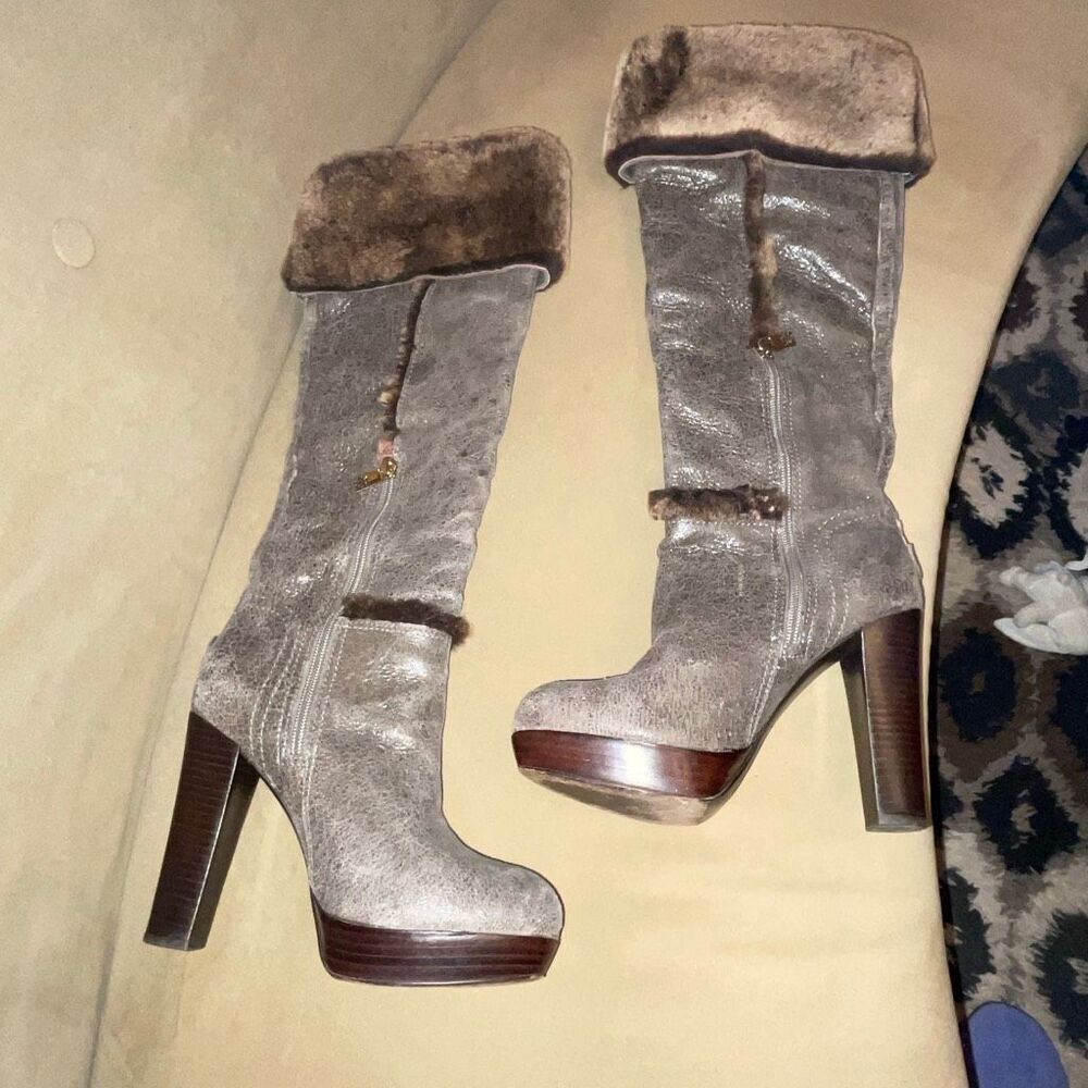 Tory Burch Shearling Tall Heeled Boot Size 7 - Picture 16 of 16